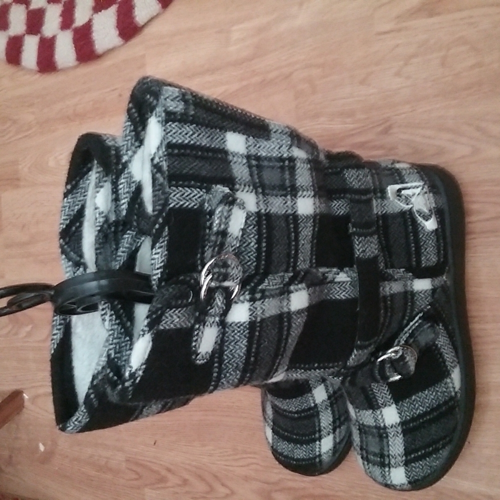 Roxy winter boots size 10